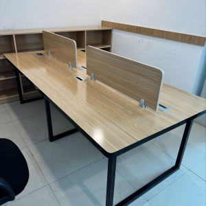 Metal Legged 4 Way workstation
