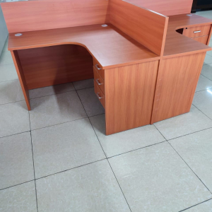 Curved 4 Way workstation