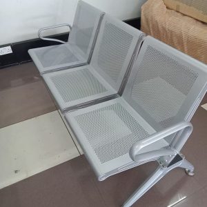 3 Link Airport Waiting Bench